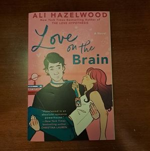 📚 Love on the brain - Ali Hazelwood